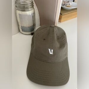 Vuori Female Hat. Army Green Canvas base ball cap. Unworn.